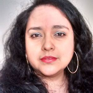 Meet your Posher, Claudia